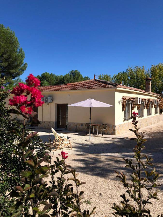 Alojamiento y desayuno para 2 personas, con jardín además de vistas y piscina en Comunidad Valenciana - 3