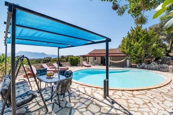 Villa für 6 Personen, mit Garten