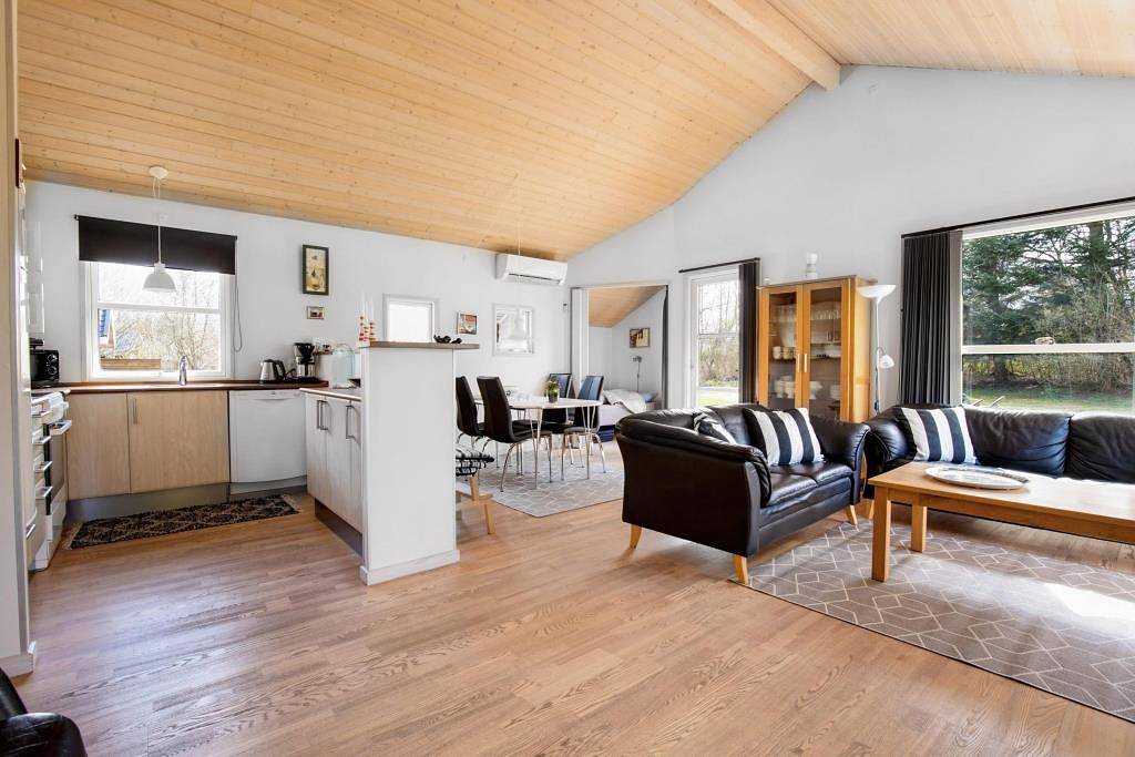 Cozy holiday home with spa by the West Coast. in Hirtshals, Tannisbucht