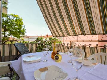 Ferienhaus für 7 Personen, mit Terrasse und Garten in Sibenik