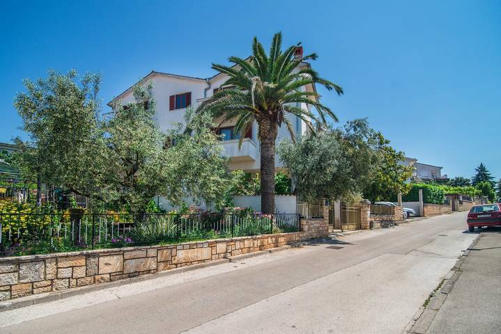 Ferienwohnung für 2 Personen, mit Balkon/Terrasse in Pula - 2