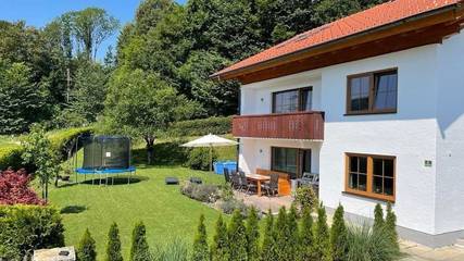 Ferienhaus für 10 Personen, mit Garten und Balkon in Großweil