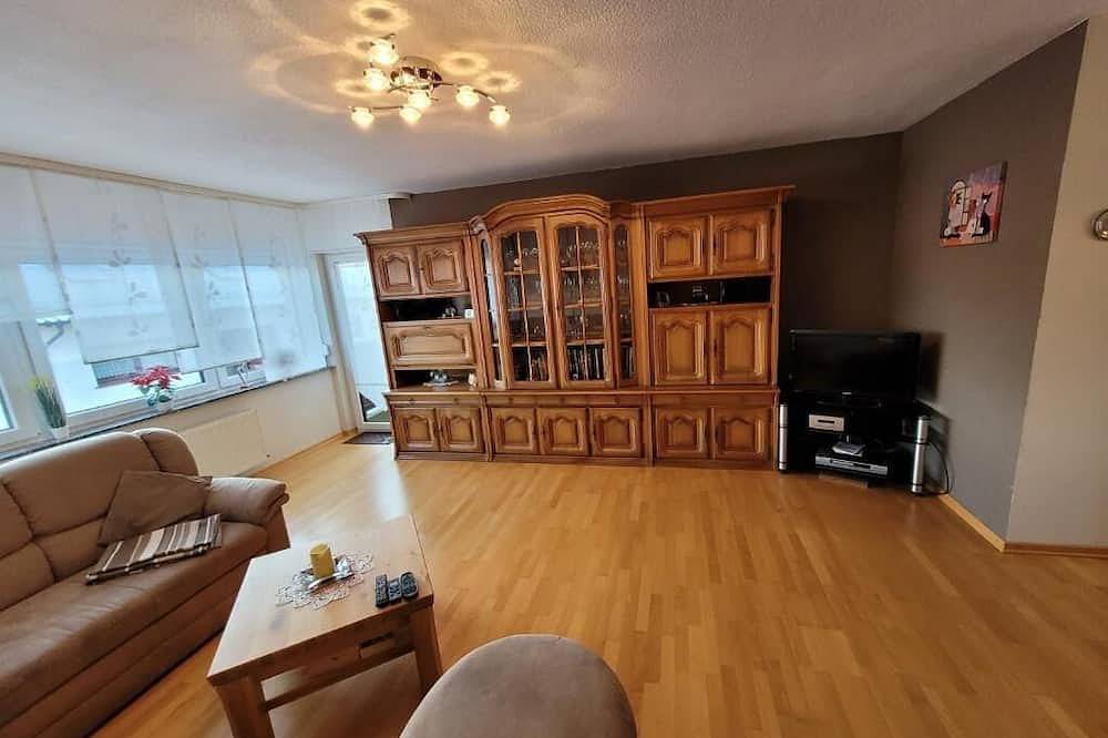 Ganze Wohnung, Die moderne  Ferienwohnung liegt in ruhiger Lage am Naherholungsgebiet in Merchweiler, Saarland