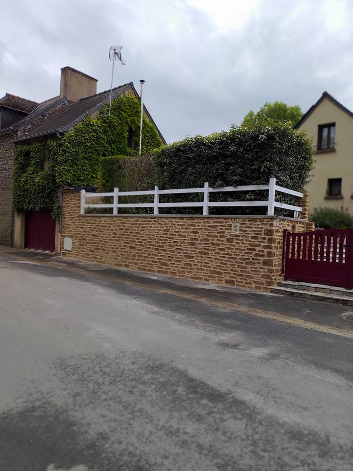 Maison kaoz korriganez in La Boussac, Région de Saint-Malo