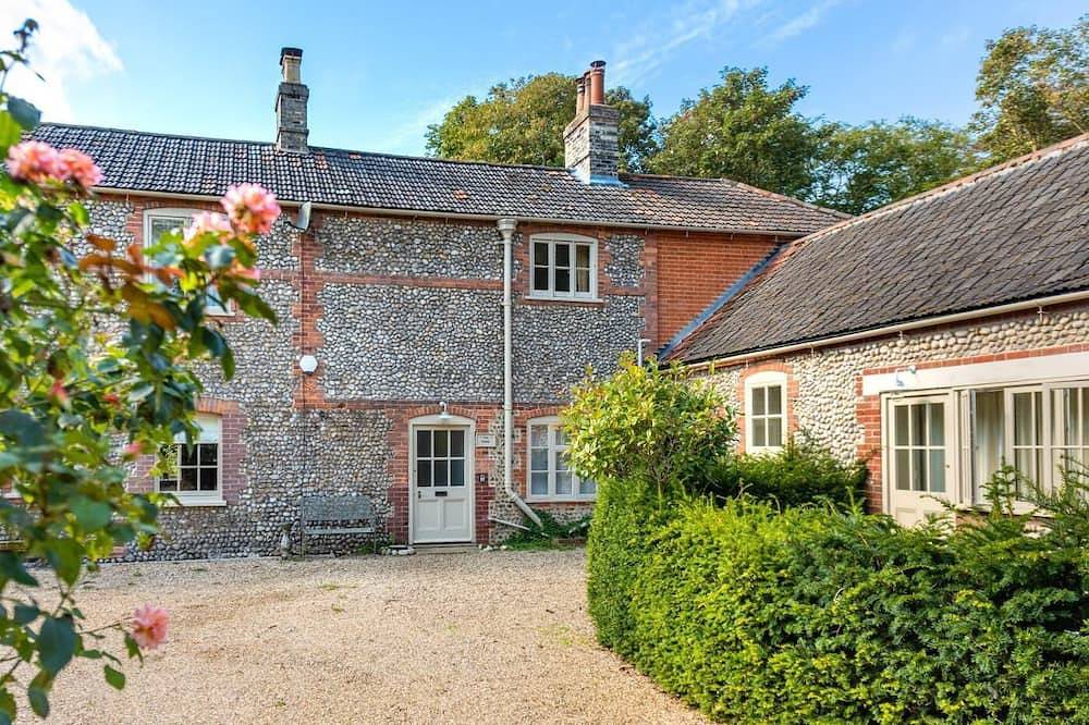Cottage for 4 People in Holt, Norfolk