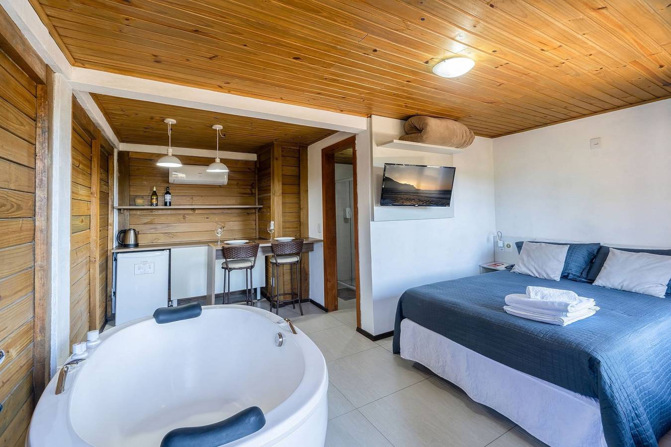 Apartamento entero, Suite Deluxe com Banheira - Solar dos Lírios in Ibiraquera, Imbituba