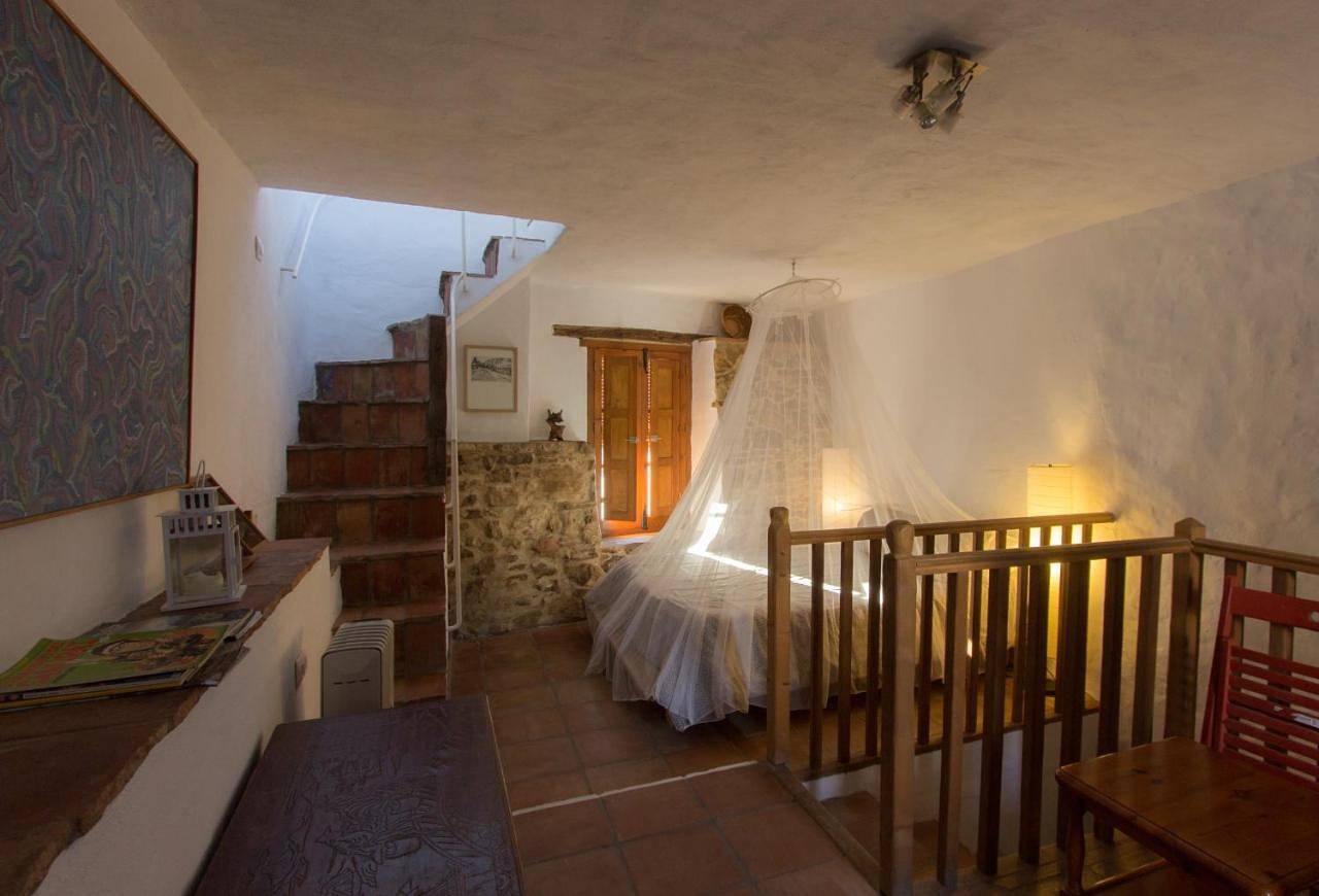 Two-Bedroom House in Castillo de Castellar, Castellar de la Frontera