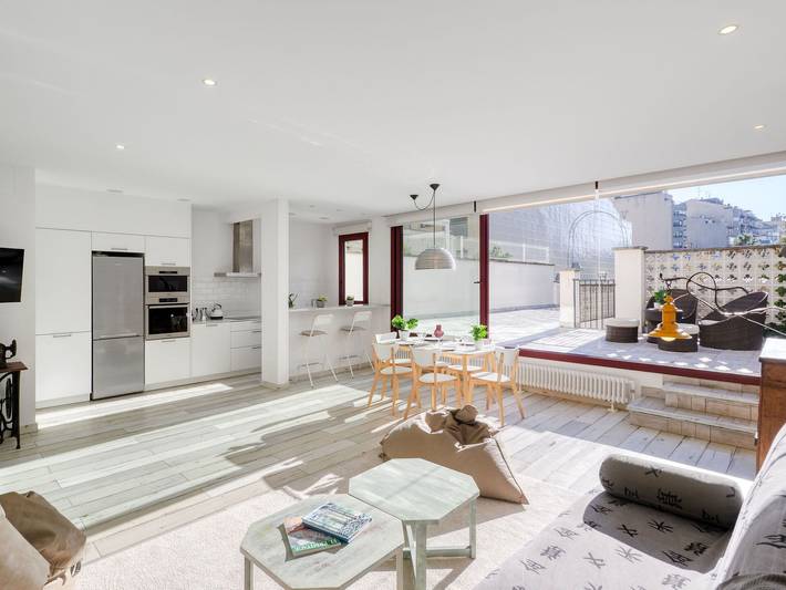 Location de vacances pour 4 personnes, avec jardin à Figueras