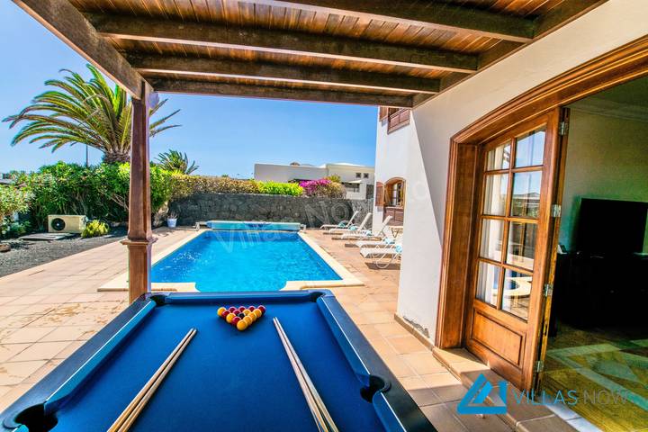 156 - Villa Valentina in Montaña Roja, Yaiza