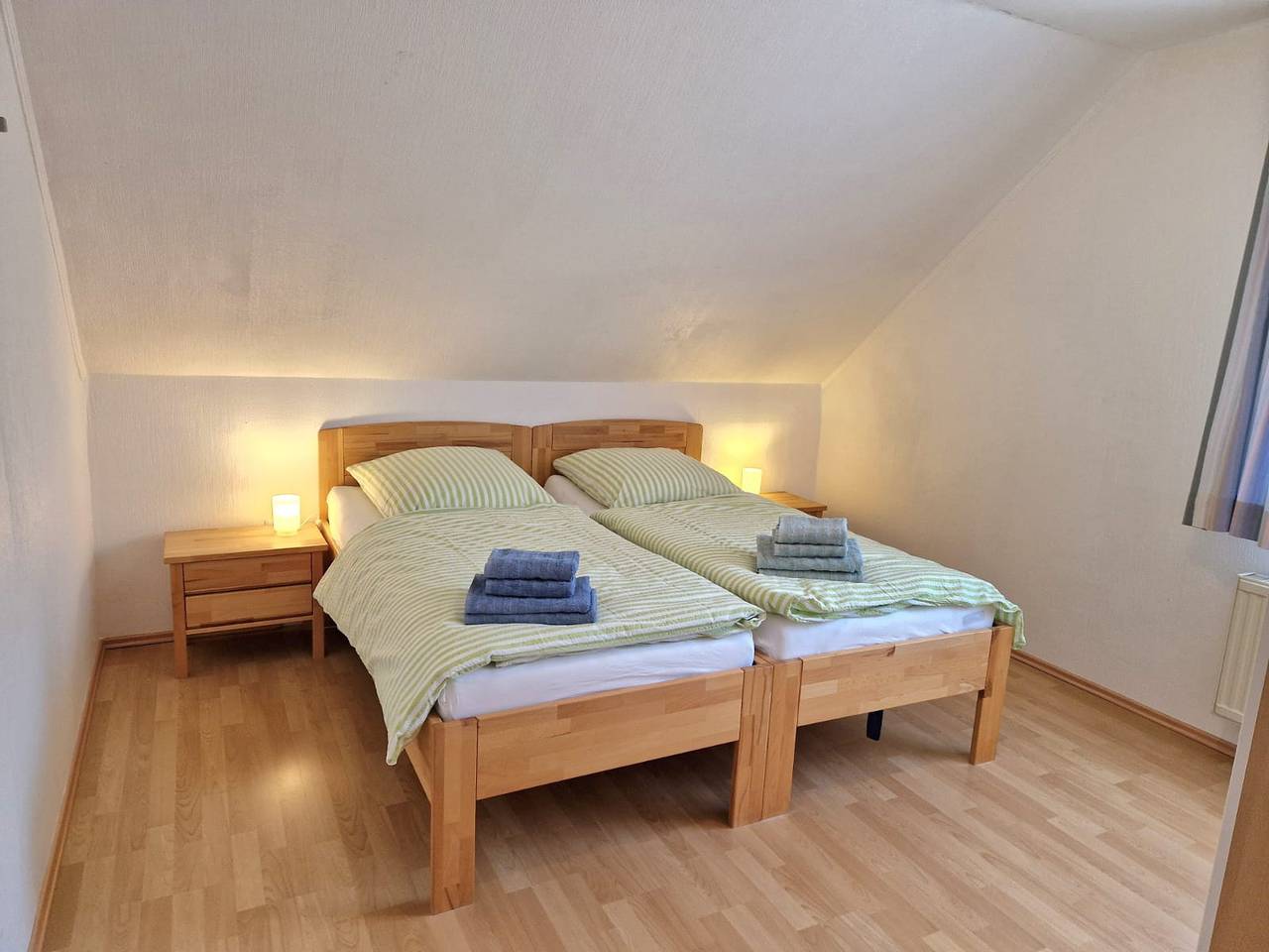 Ganze Ferienwohnung, Gästehaus Teiwes - Fw Wohnung Og - Heinrich-Tiarks-Str.15 in Horumersiel, Wangerland