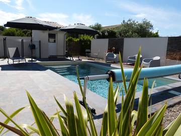 Cottage pour 6 personnes, avec piscine ainsi que jardin et terrasse à Saint-Paulet-de-Caisson