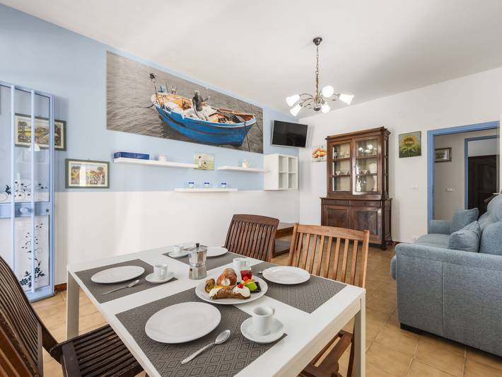 Gîte pour 6 personnes, avec Balcon et Terrasse à Balestrate - 4