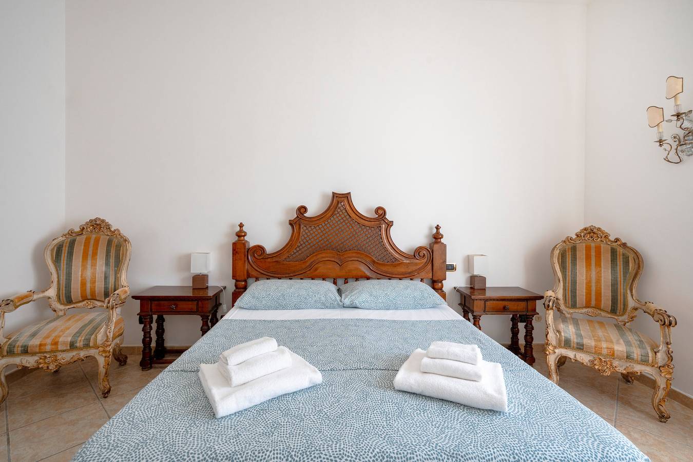 Habitación 'King - Deluxe' con terraza compartida, Wi-Fi y aire acondicionado in Palese, Bari