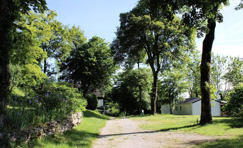 Camping für 3 Personen, mit Pool und Terrasse, mit Haustier in Rhone-Alpes - 4