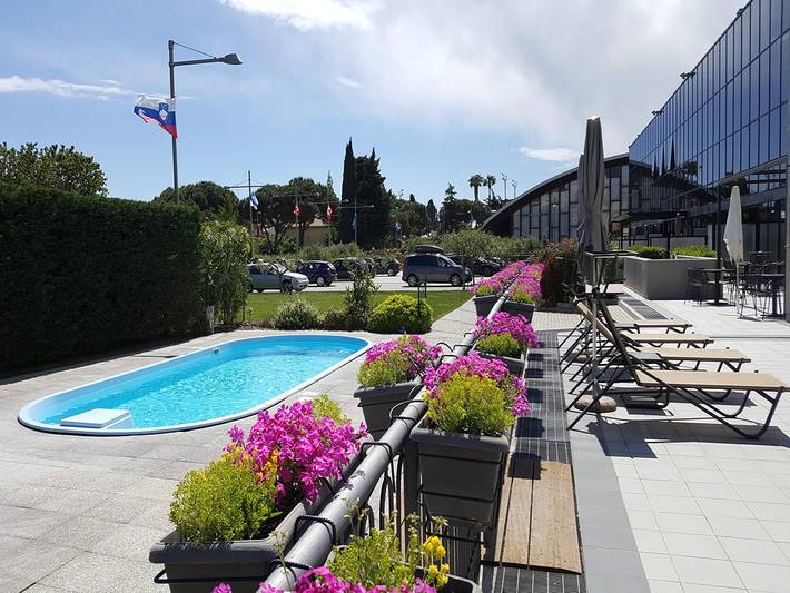 Gîte pour 4 personnes, avec piscine ainsi que jardin et bassin pour enfant, adapté aux familles à Loano - 4