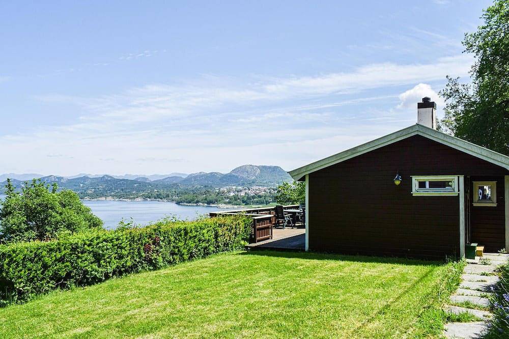 Gorgeous home in Hommersåk with Wifi in Sandnes