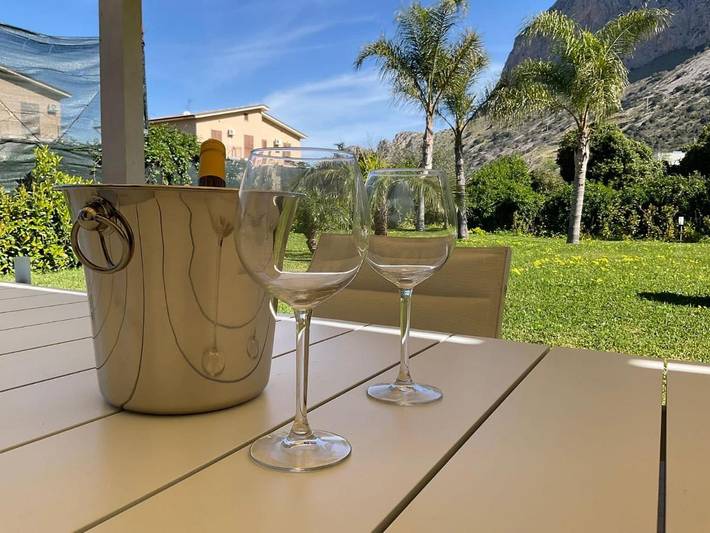 Location de vacances pour 6 personnes, avec vue et jardin à Cinisi - 3