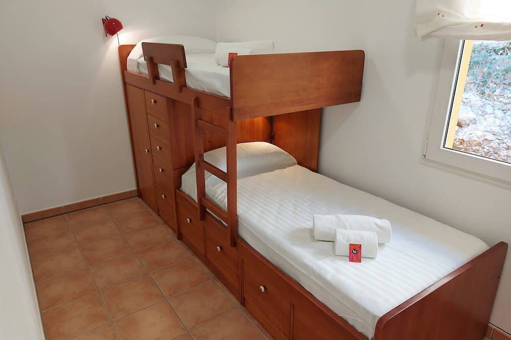 Amplia villa con piscina privada, a un paso de las playas de San Martí. in La Escala, Alt Empordà