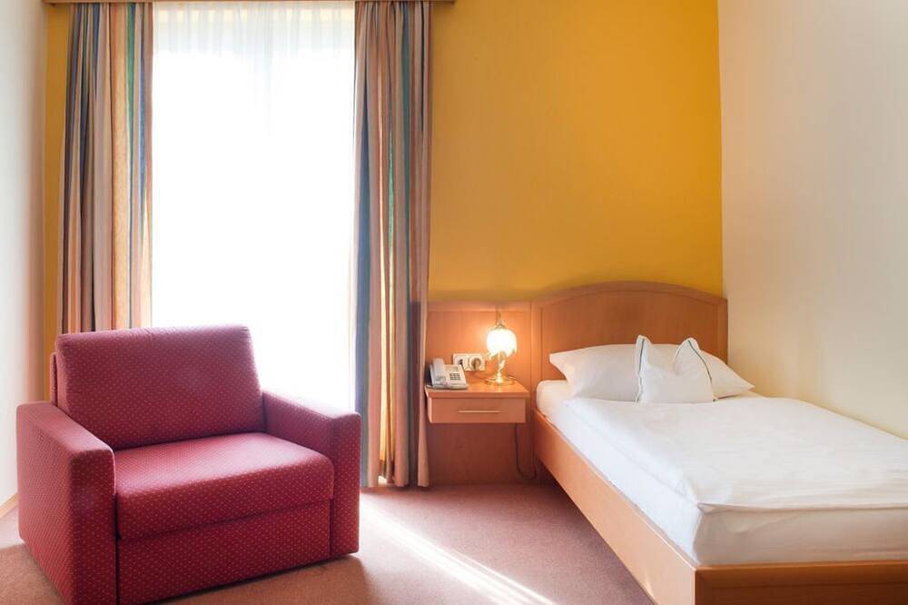 Einzelzimmer - Hotel Gasthof Scheer in Südoststeiermark, Bad Gleichenberg