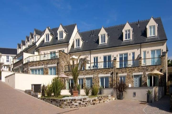Cottage for 4 people, with balcony in Constantine Bay