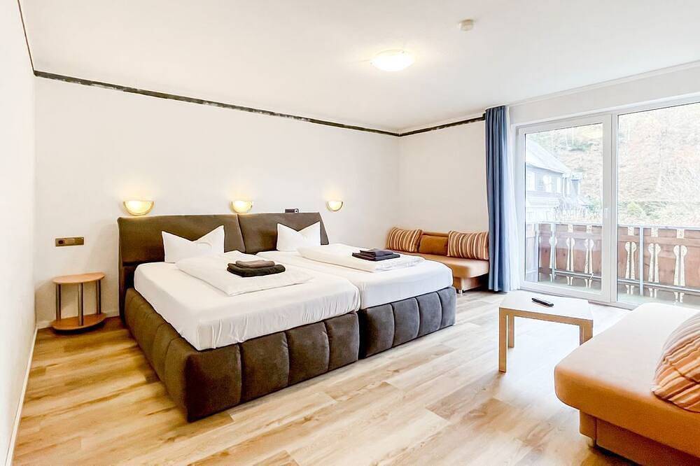 Komfortables und vielseitiges Zimmer –Perfekt für Erholung, Arbeit und Austausch in Züschen, Winterberg