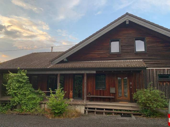 Ferienwohnung für 10 Personen, mit Terrasse und Garten sowie Sauna und Ausblick in Dreis-Brück