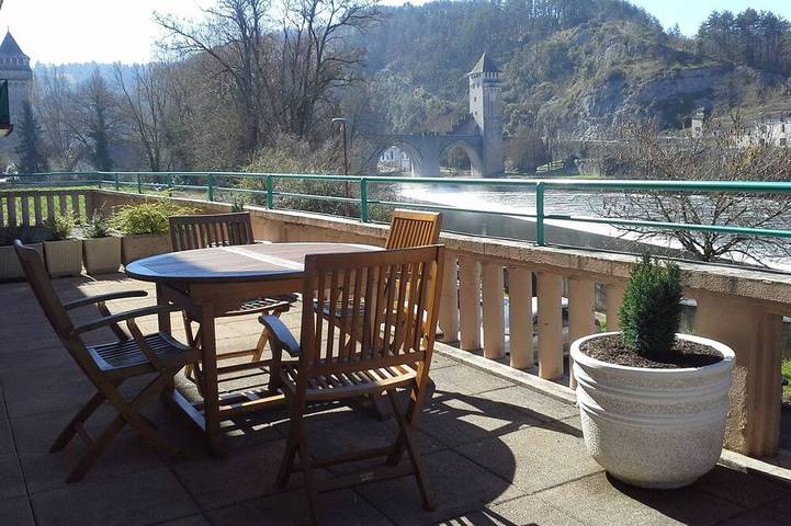 Gîte pour 2 personnes, avec Terrasse et Jardin à Cahors