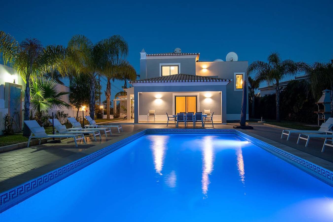 Albatroz · Gorgeous & Spacious Villa In Carvoeiro in Carvoeiro, Lagoa