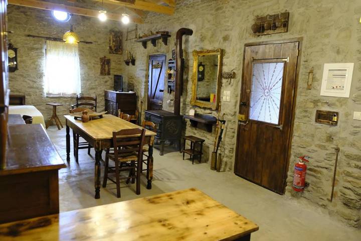 Location de vacances pour 4 personnes, avec jardin et vue dans Cythère - 3