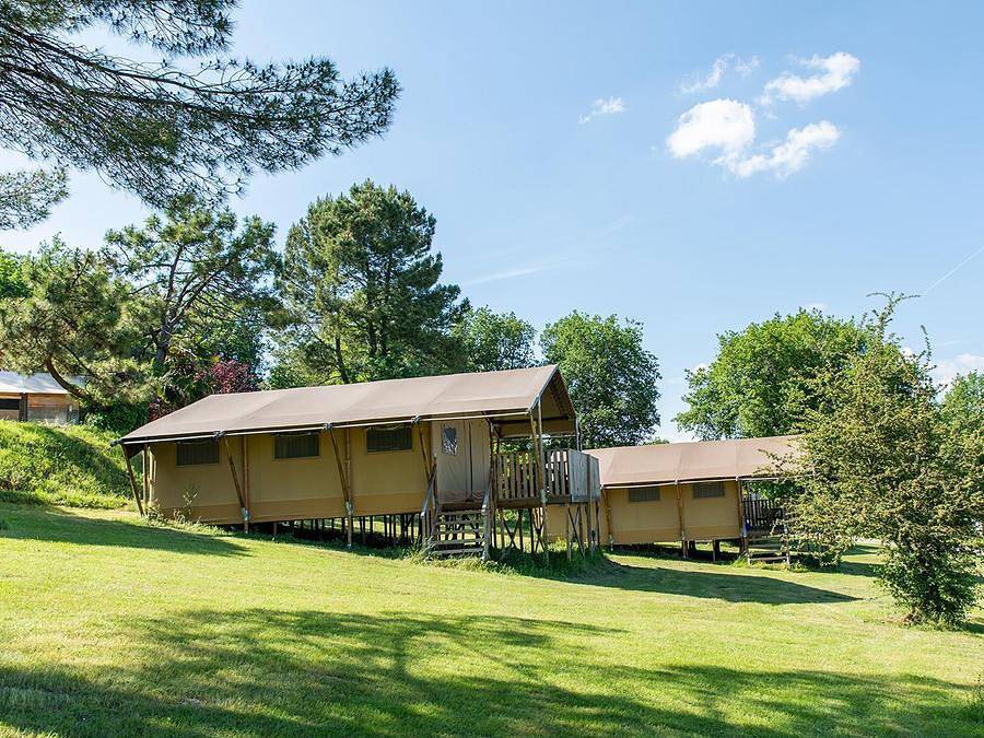 Camping Village Club L'Evasion  - Tent 6 persons - Safari without sanitary facilities in Puy-l'Évêque, Quercy