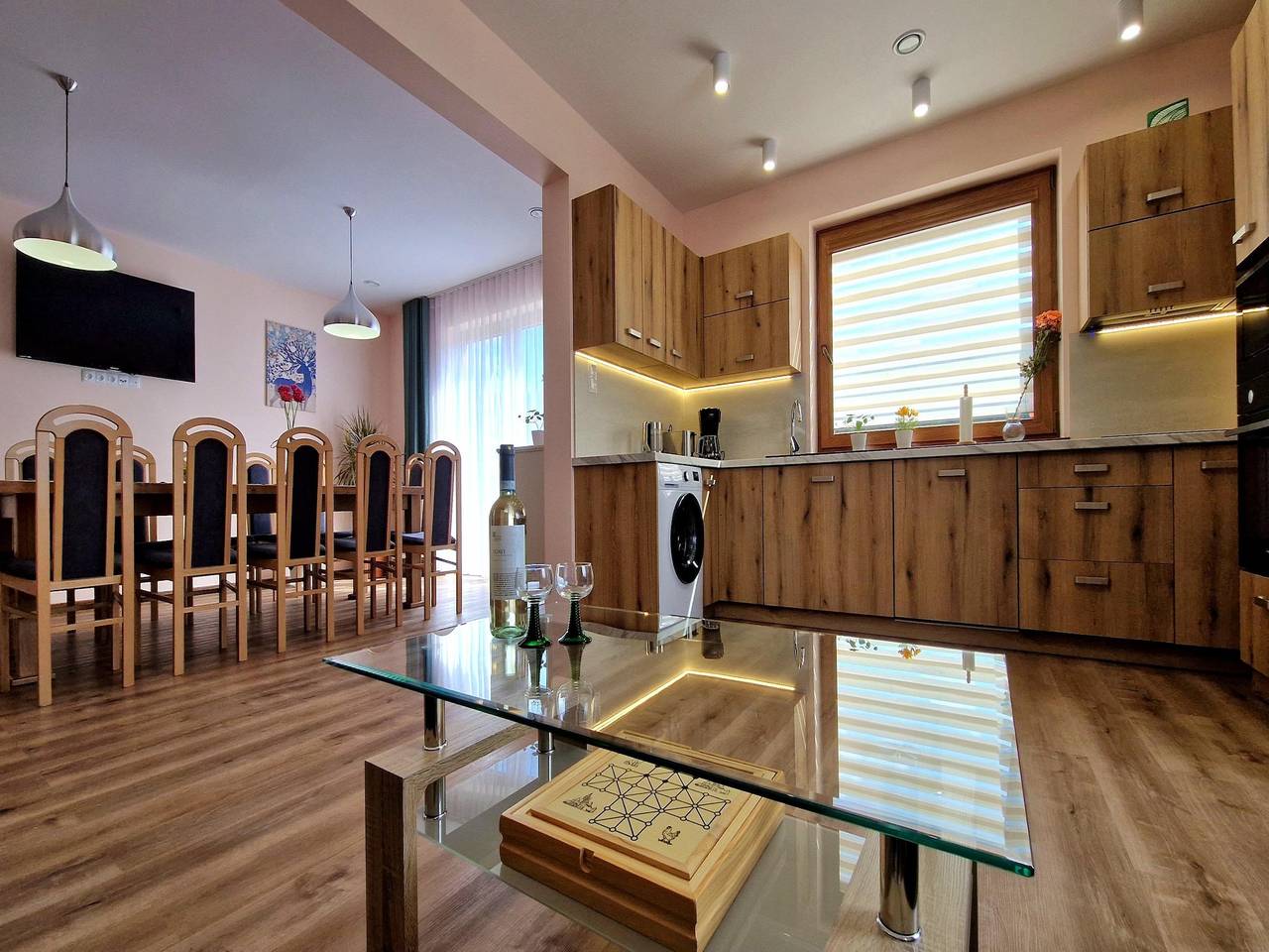 Dom Wakacyjny Wiśniowa z Basenem i Górami in Powiat ropczycko-sędziszowski