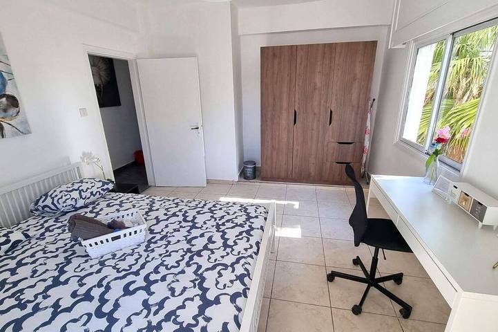 Apartamento entero, Center 2br | 250m walk from beach | parking :) in Lárnaca, Distrito de Larnaca