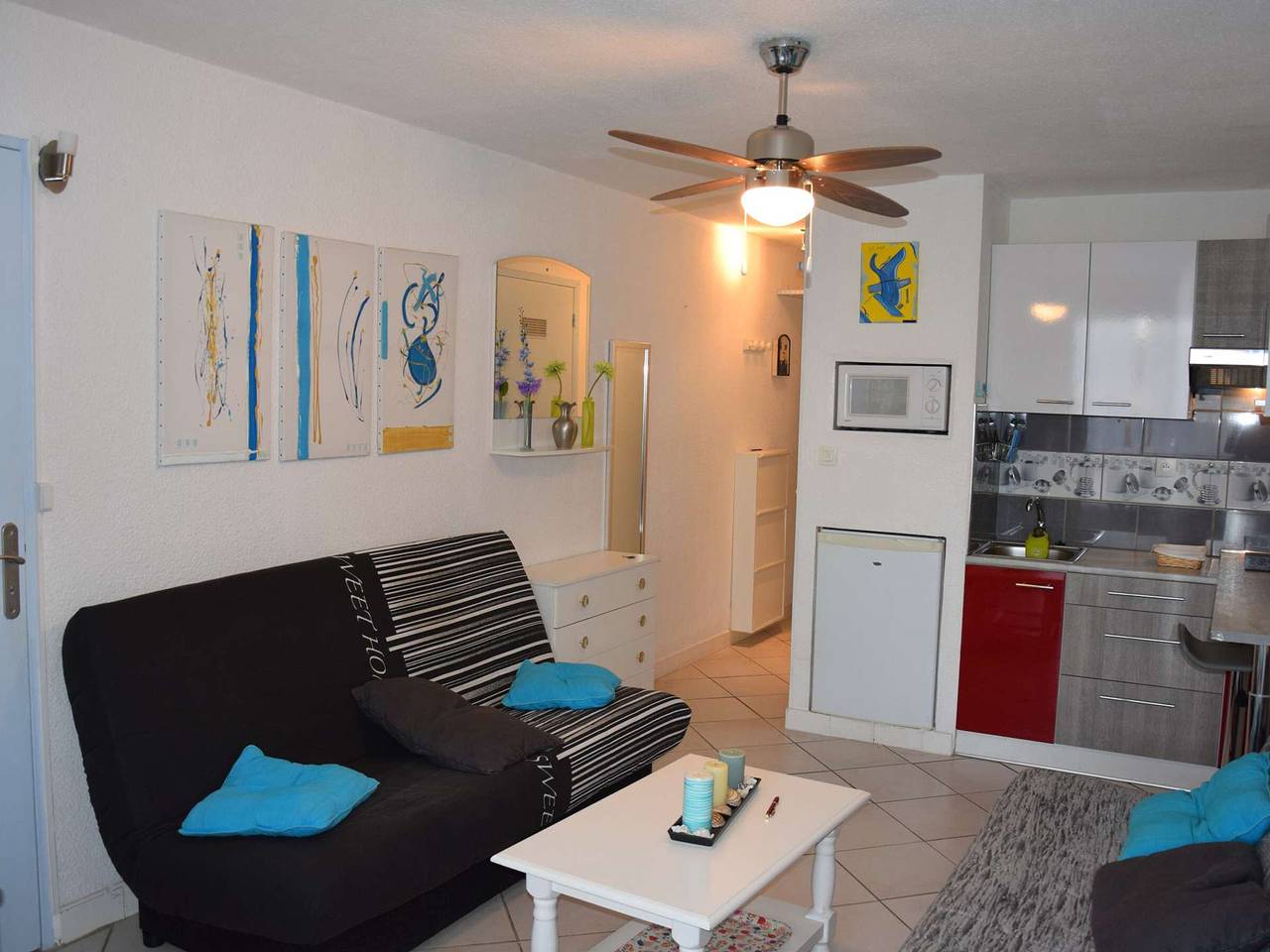 Appartement entier, Appartement rénové avec loggia ensoleillée, proche plage, parking inclus, quartier calme in Marseillan-Plage, Marseillan