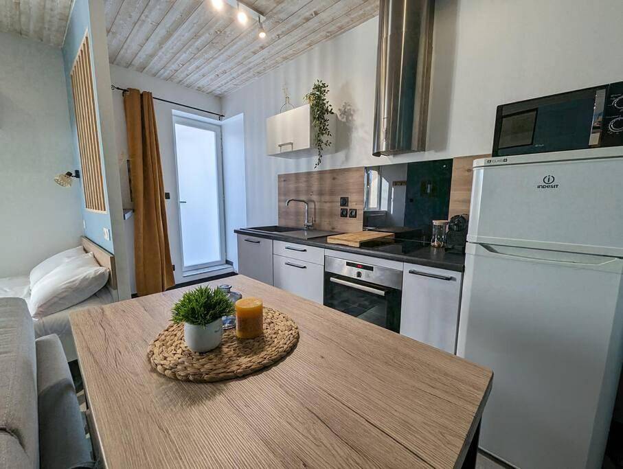 Appartement entier, Studio in Paray-le-Monial, Région de Charolles