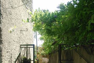 Gîte pour 5 personnes, avec terrasse à Ribaute-les-Tavernes