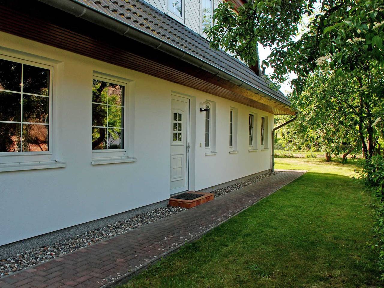 Ganze Ferienwohnung, Ferienwohnungen an der Hagenschen Wiek auf Rügen - Ferienwohnung Vilm mit Sonnenterrasse in Middelhagen, Mönchgut