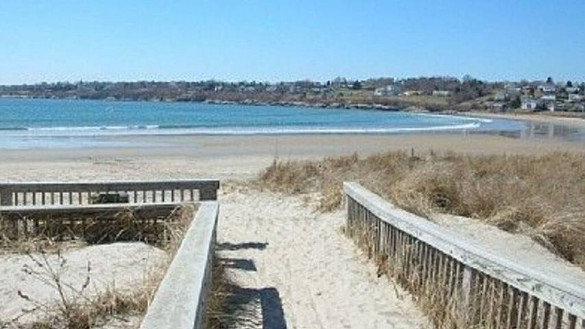 Vacation rental for 6 people, with yard and terrace in Narragansett