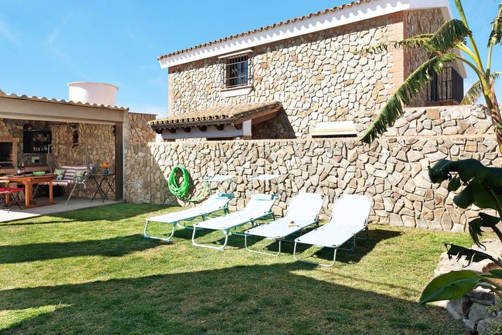 Ferienhaus 'El Cortijo de Claudia - Adults only' mit Bergblick, Gemeinschaftspool und WLAN in Conil de la Frontera, Costa de la Luz