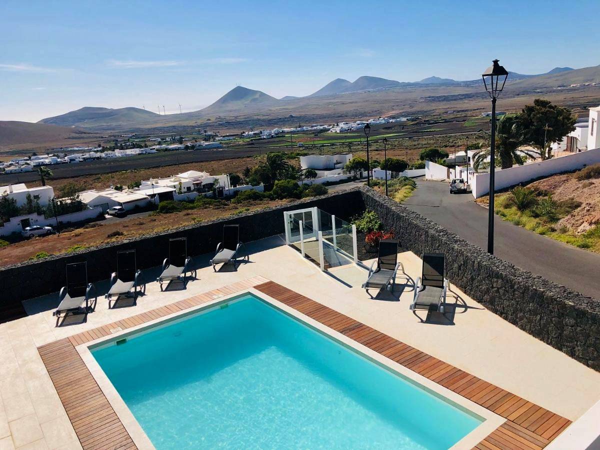 Three-Bedroom Villa in Nazaret, Teguise