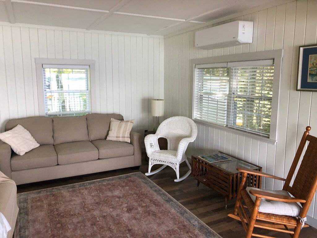 Oceanfront private beach single family cottage. in Hancock County