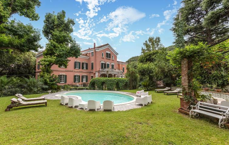 Salerno Oasis - Piscine, Cuisine, WiFi, Parking, 2km de la ville in Pellezzano, Côte Tyrrhénienne Campanie