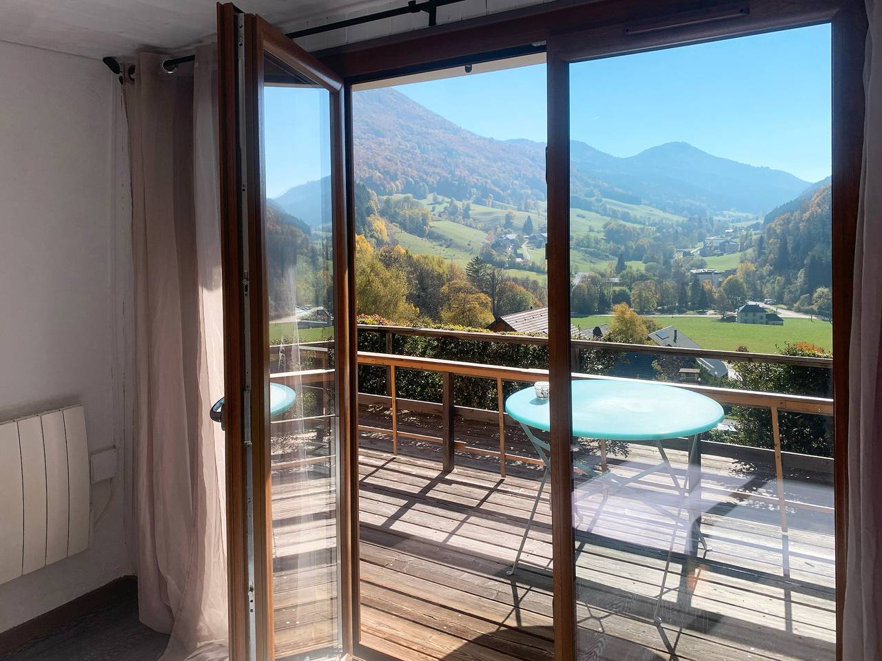 Ganze Wohnung, Appartement du Berger mit Bergblick und privater Terrasse in Aillon-le-Jeune, Chambéry und Umgebung