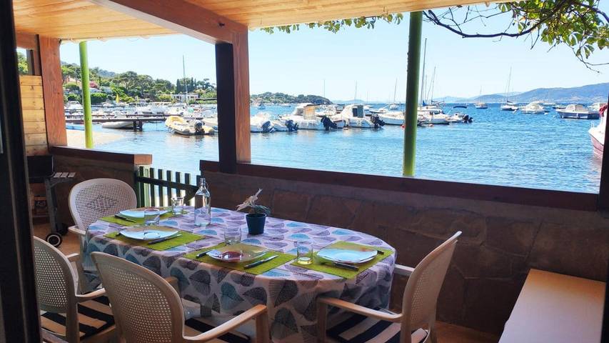 Location de vacances pour 5 personnes, avec Terrasse et Vue dans La Madrague