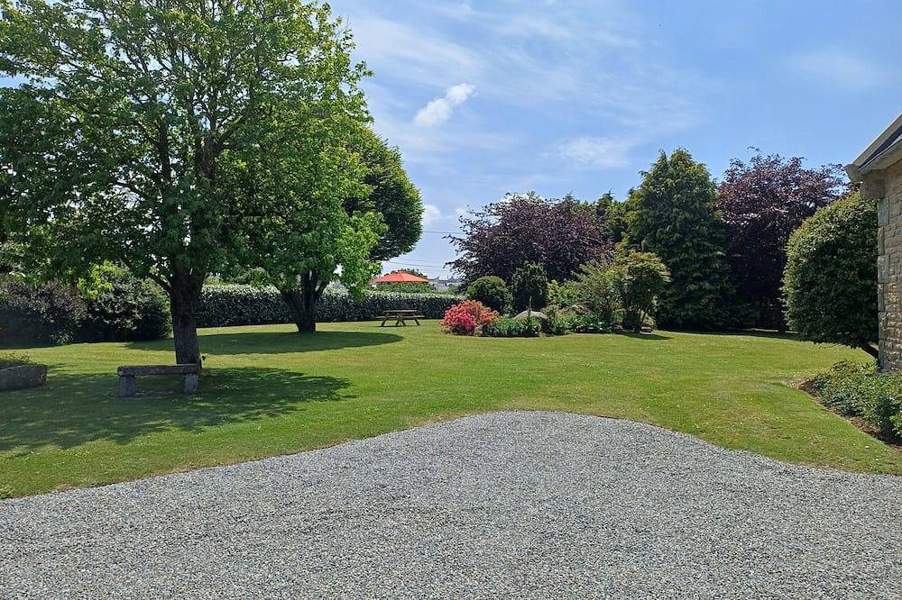 Welcome to our home! Vacation rental for 4 people, 3 minutes from the sea in Plouarzel, Brest und Umgebung