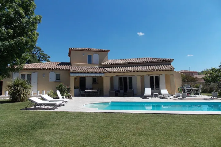 Villa für 6 Personen, mit Whirlpool und Garten - 1