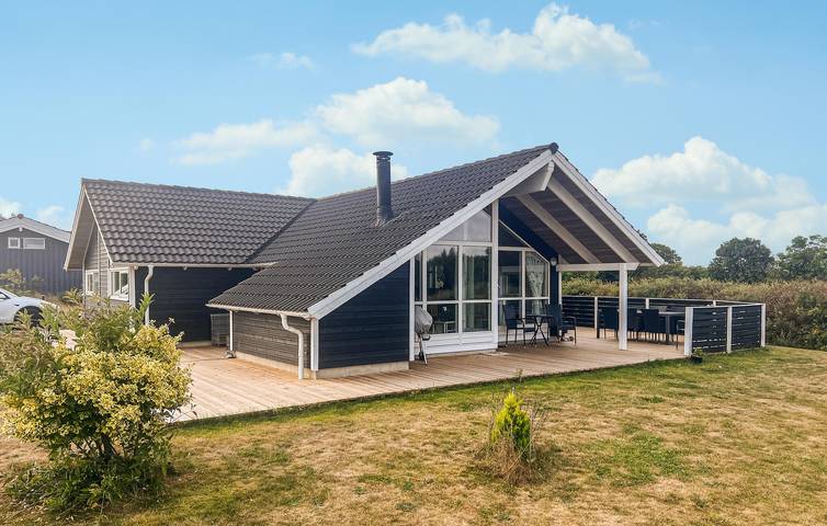 Ferienhaus für 8 Personen, mit Terrasse und Whirlpool sowie Garten und Sauna in Købingsmark Strand