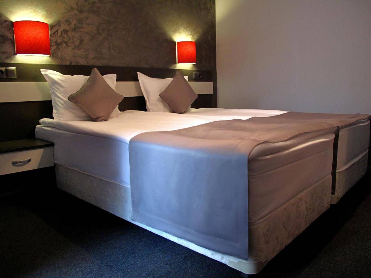 Hôtel pour 2 personnes avec jardin in Burgas Beach, Bourgas