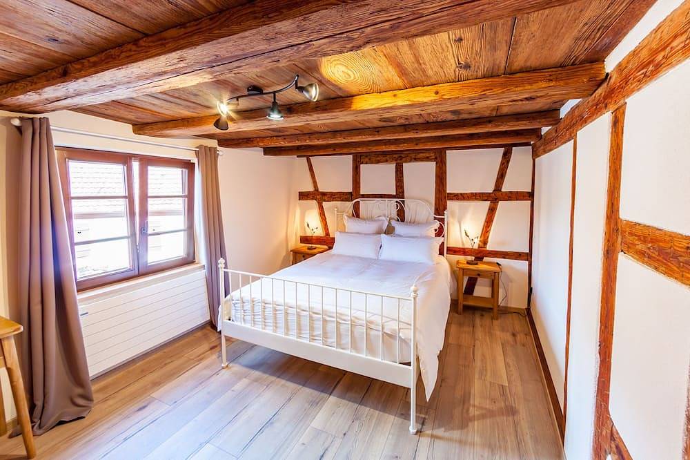 Appartement entier, \"le château\" gite 8 personnes avec sauna et billard. in Kientzheim, Parc naturel régional des Ballons des Vosges