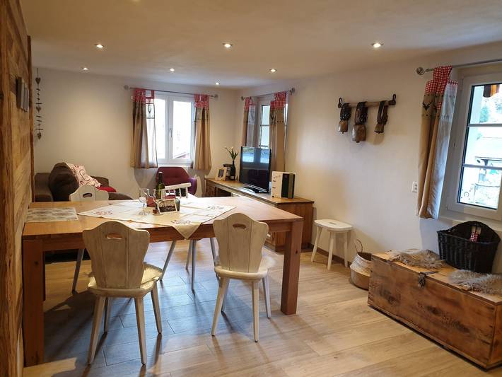 Vacation apartment for 3 people, with terrace and yard in Zermatt