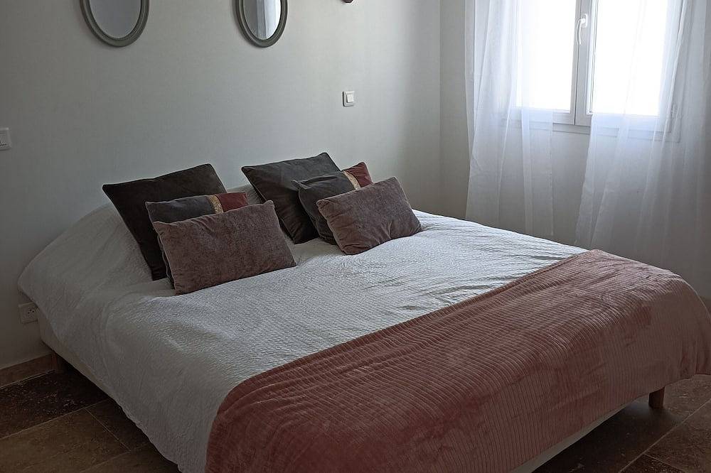 New villa with pool, air-conditioning and all comforts near Uzes in Uzès, Nimes und Umgebung